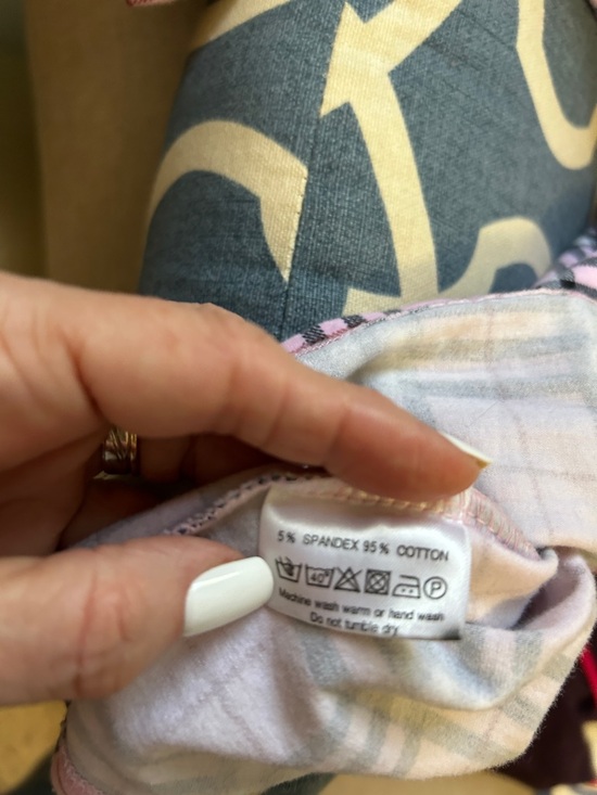 Burberry pink plaid 3/4 sleeve top. Size M. EUC - Picture 5 of 5